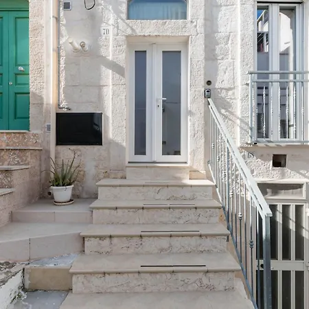 Casa Saffi By Wonderful Italy بيت للعطل